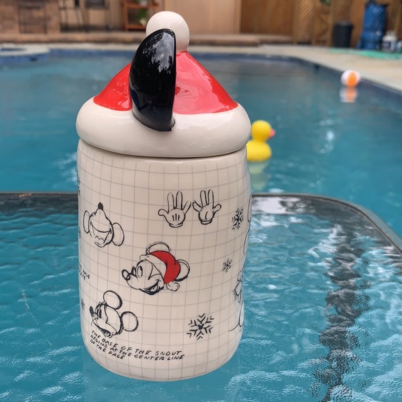 New Disney Sketchbook Mickey Mouse Mug Santa lid - Picture 6 of 12